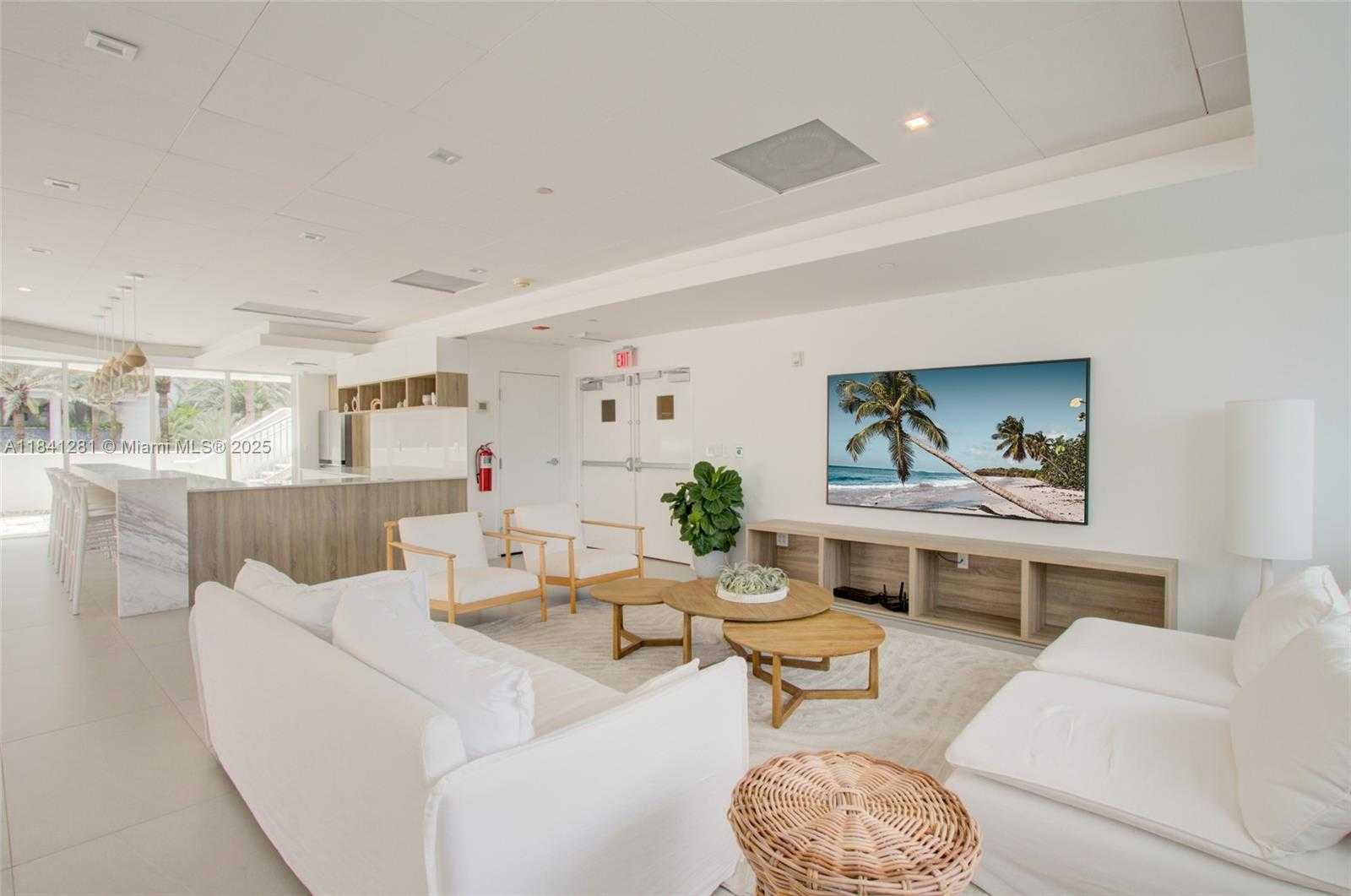 Small Image of 5900 COLLINS AVE #1904, Miami Beach Number 52
