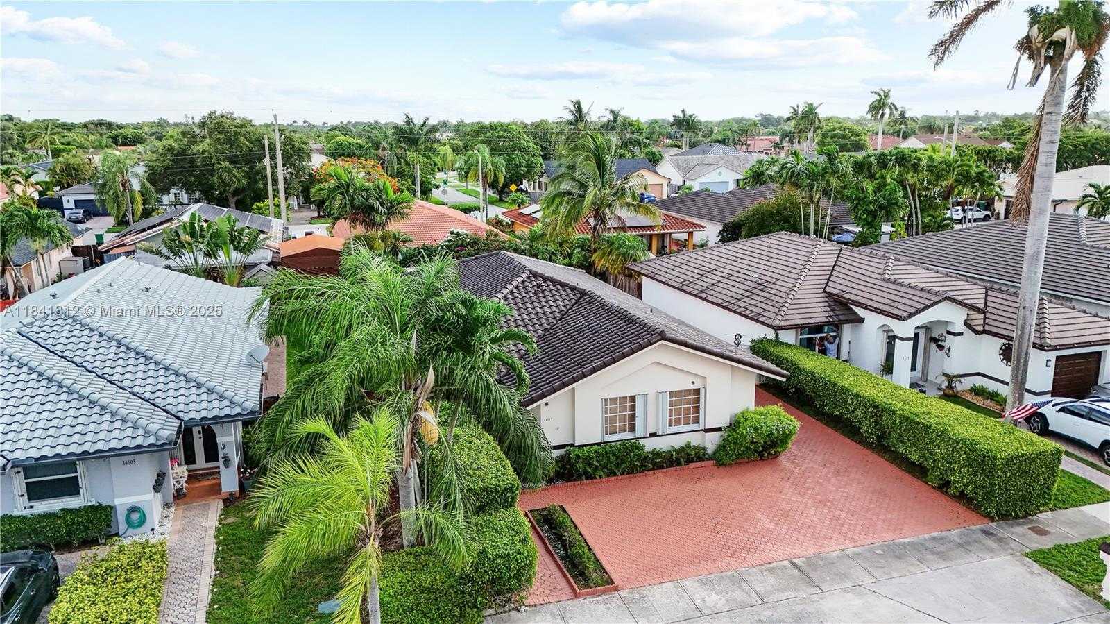 Small Image of 14597 SOUTH WEST 113TH ST, Miami Number 13