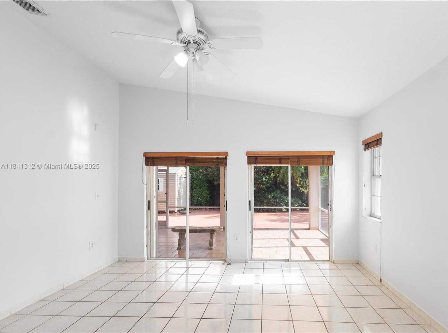 Small Image of 14597 SOUTH WEST 113TH ST, Miami Number 27