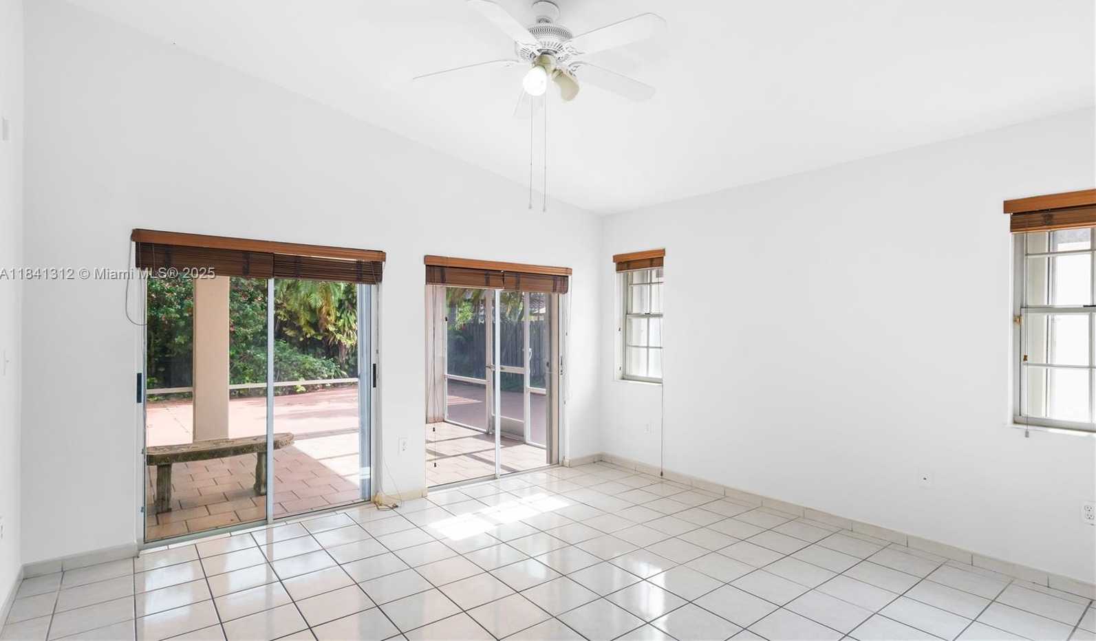 Small Image of 14597 SOUTH WEST 113TH ST, Miami Number 28