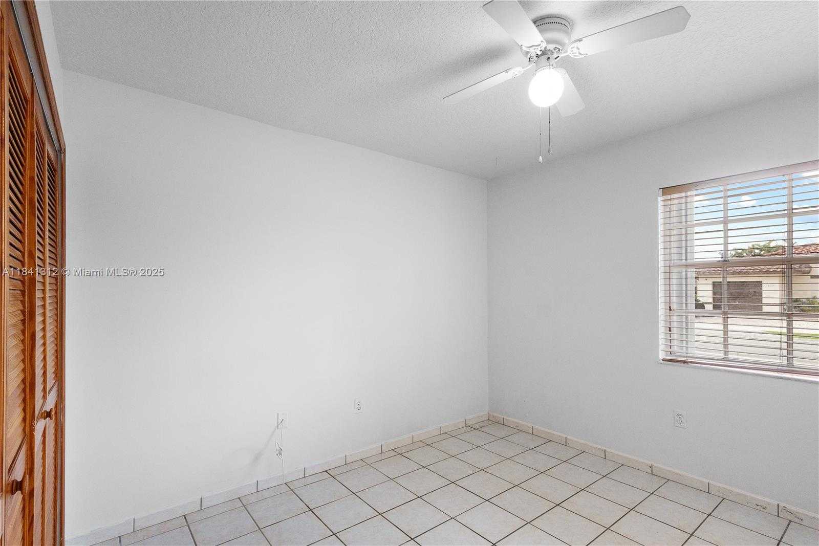 Small Image of 14597 SOUTH WEST 113TH ST, Miami Number 32