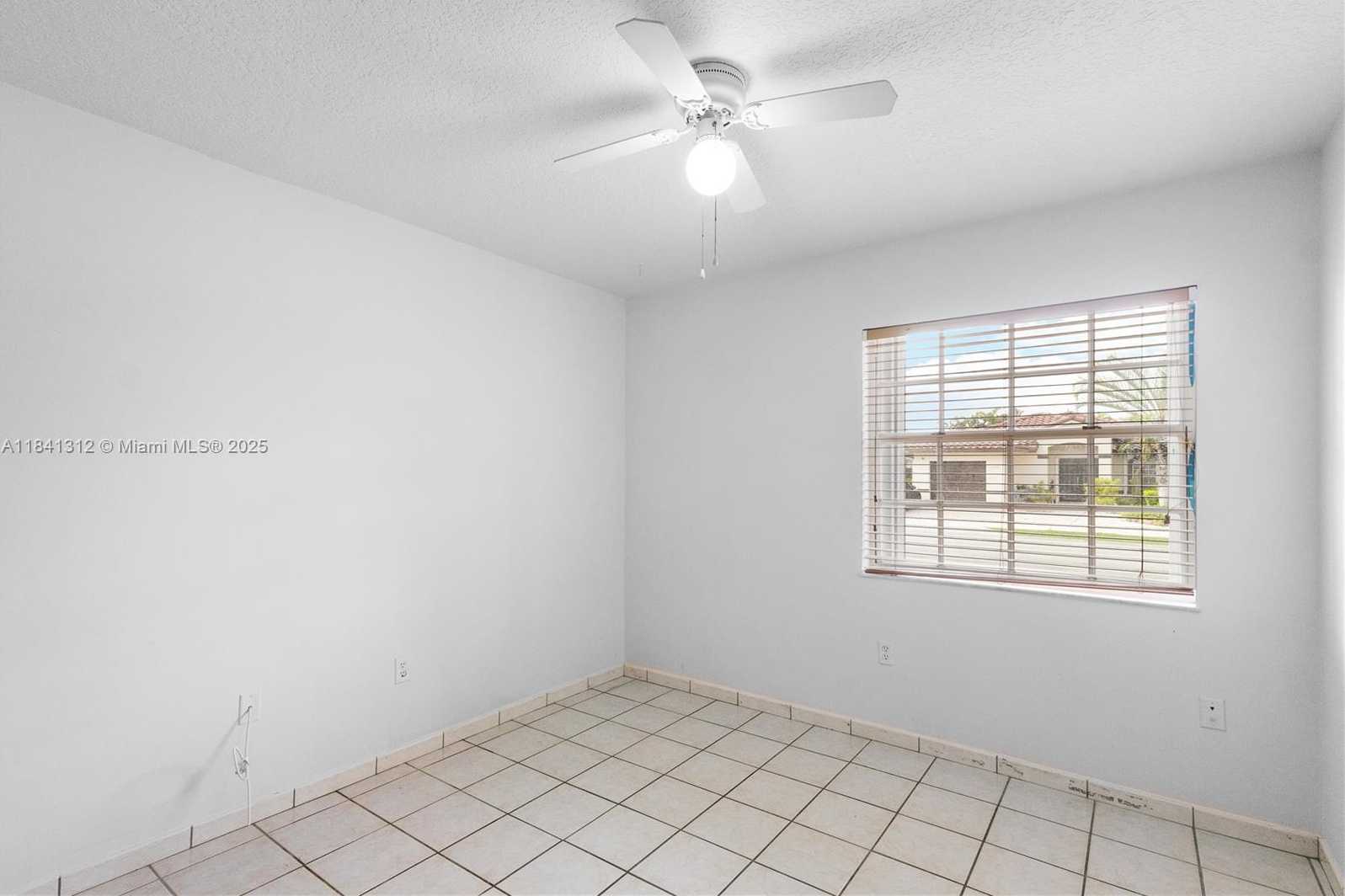 Small Image of 14597 SOUTH WEST 113TH ST, Miami Number 34