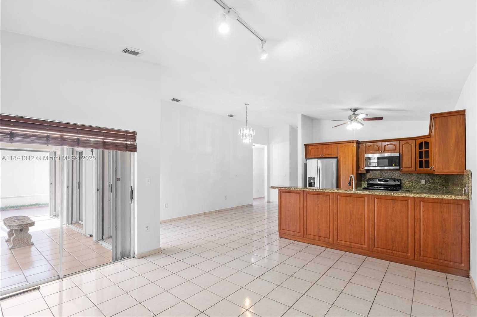 Small Image of 14597 SOUTH WEST 113TH ST, Miami Number 41