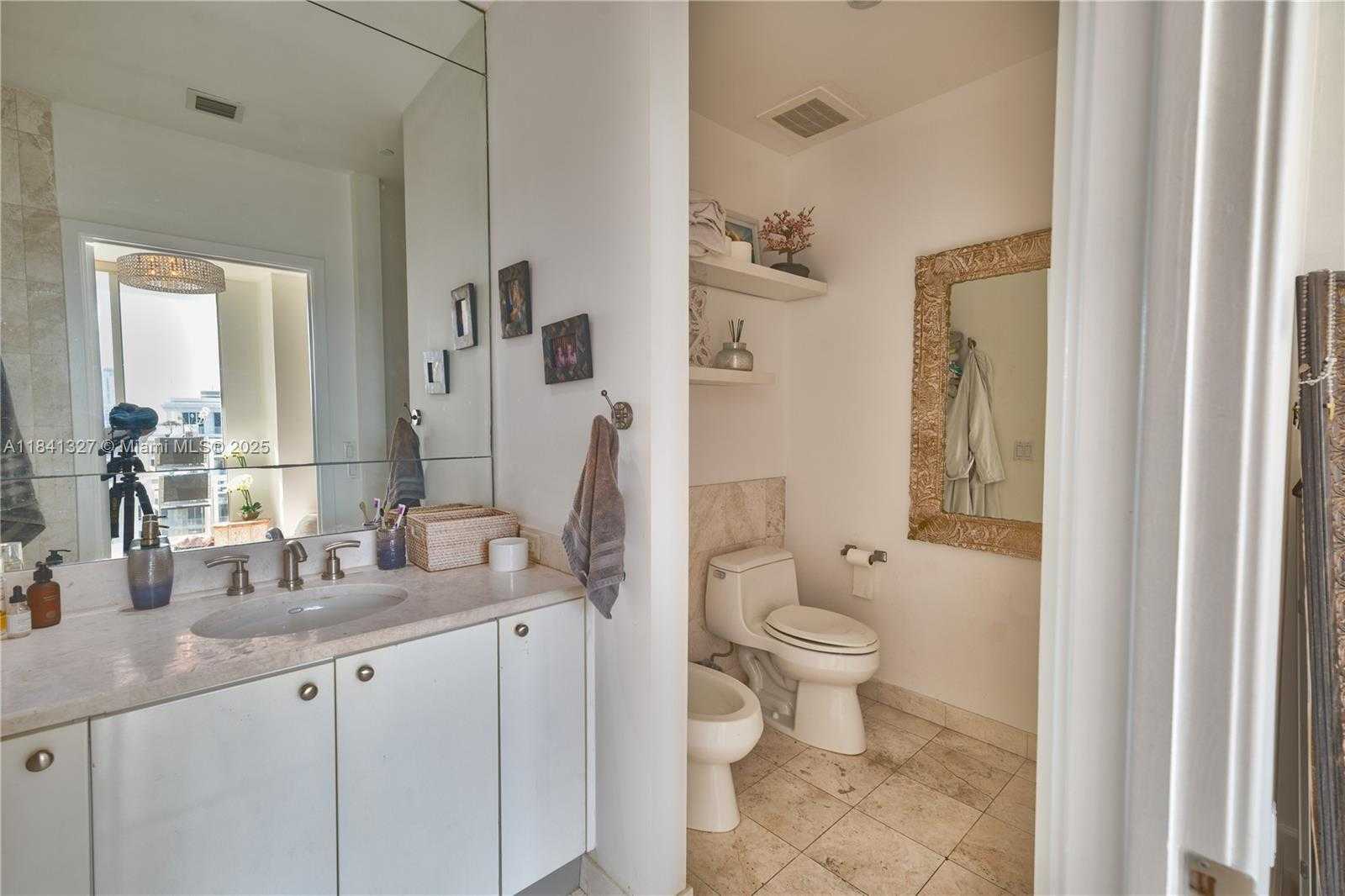 Small Image of 901 BRICKELL KEY BLVD #3301, Miami Number 10