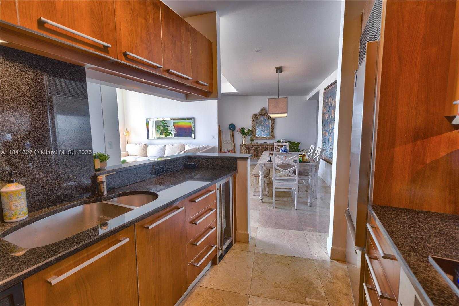 Small Image of 901 BRICKELL KEY BLVD #3301, Miami Number 15