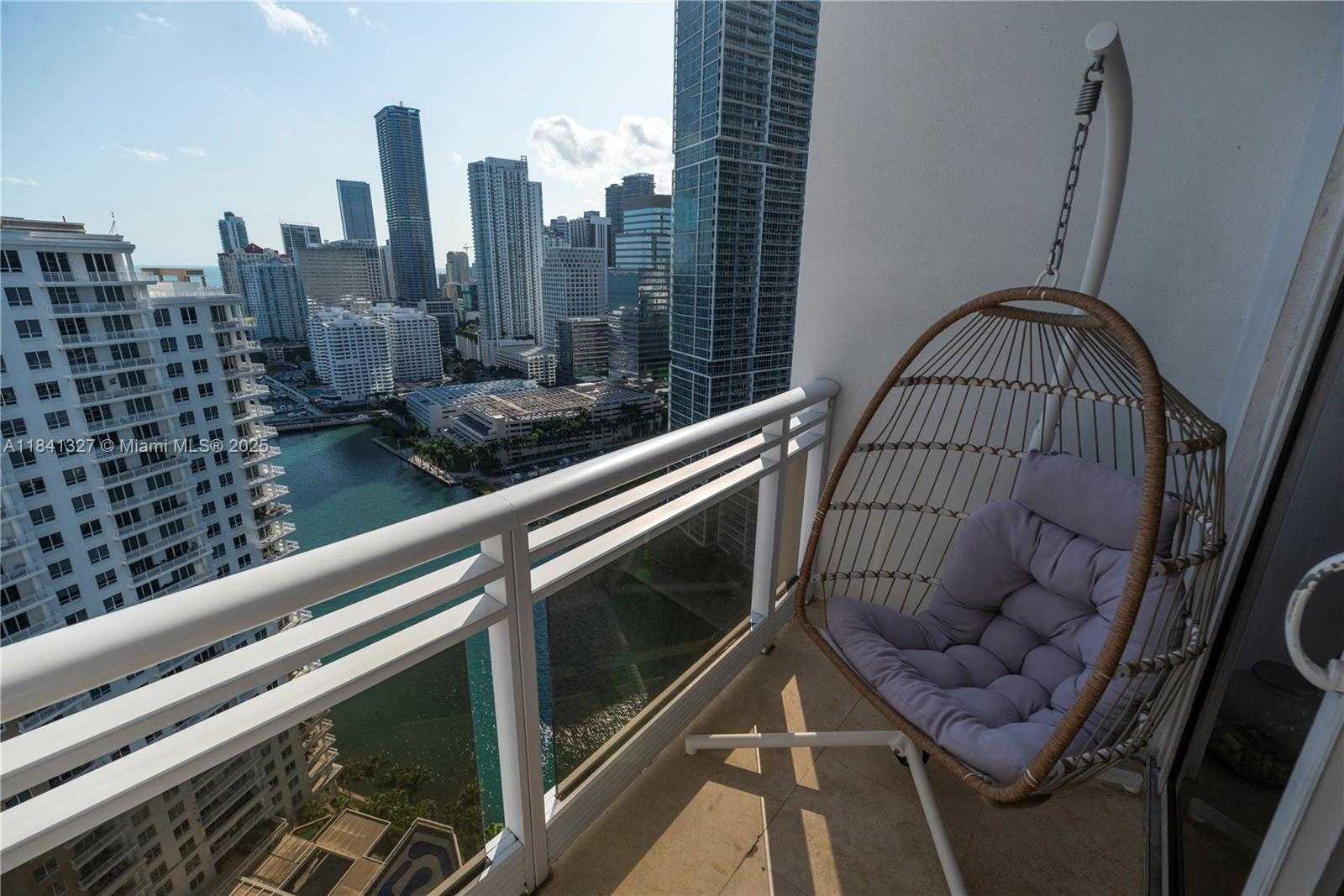 Small Image of 901 BRICKELL KEY BLVD #3301, Miami Number 18