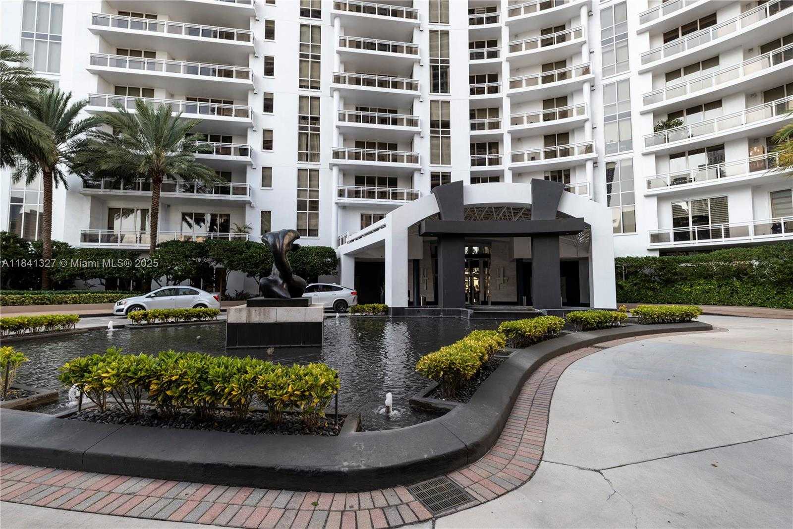 Small Image of 901 BRICKELL KEY BLVD #3301, Miami Number 31