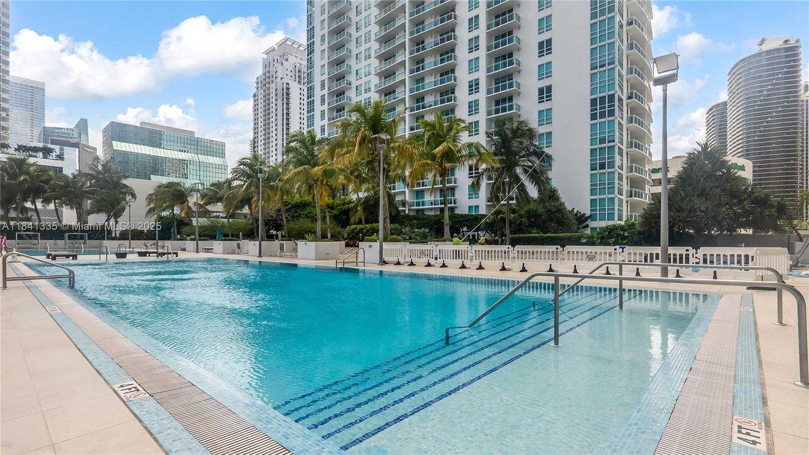 Small Image of 950 BRICKELL BAY DR #3500, Miami Number 40