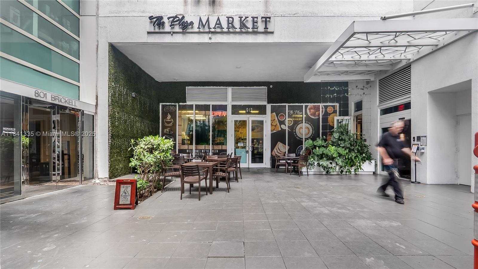 Small Image of 950 BRICKELL BAY DR #3500, Miami Number 43