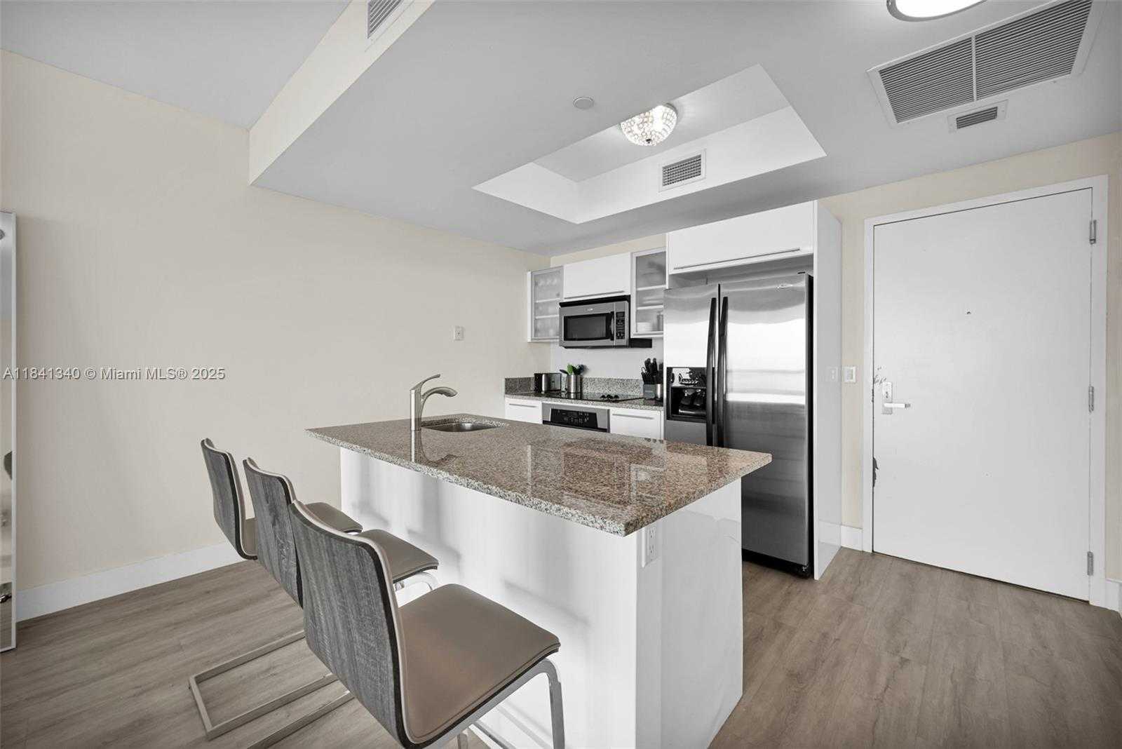 Small Image of 888 BISCAYNE BLVD #4102, Miami Number 10