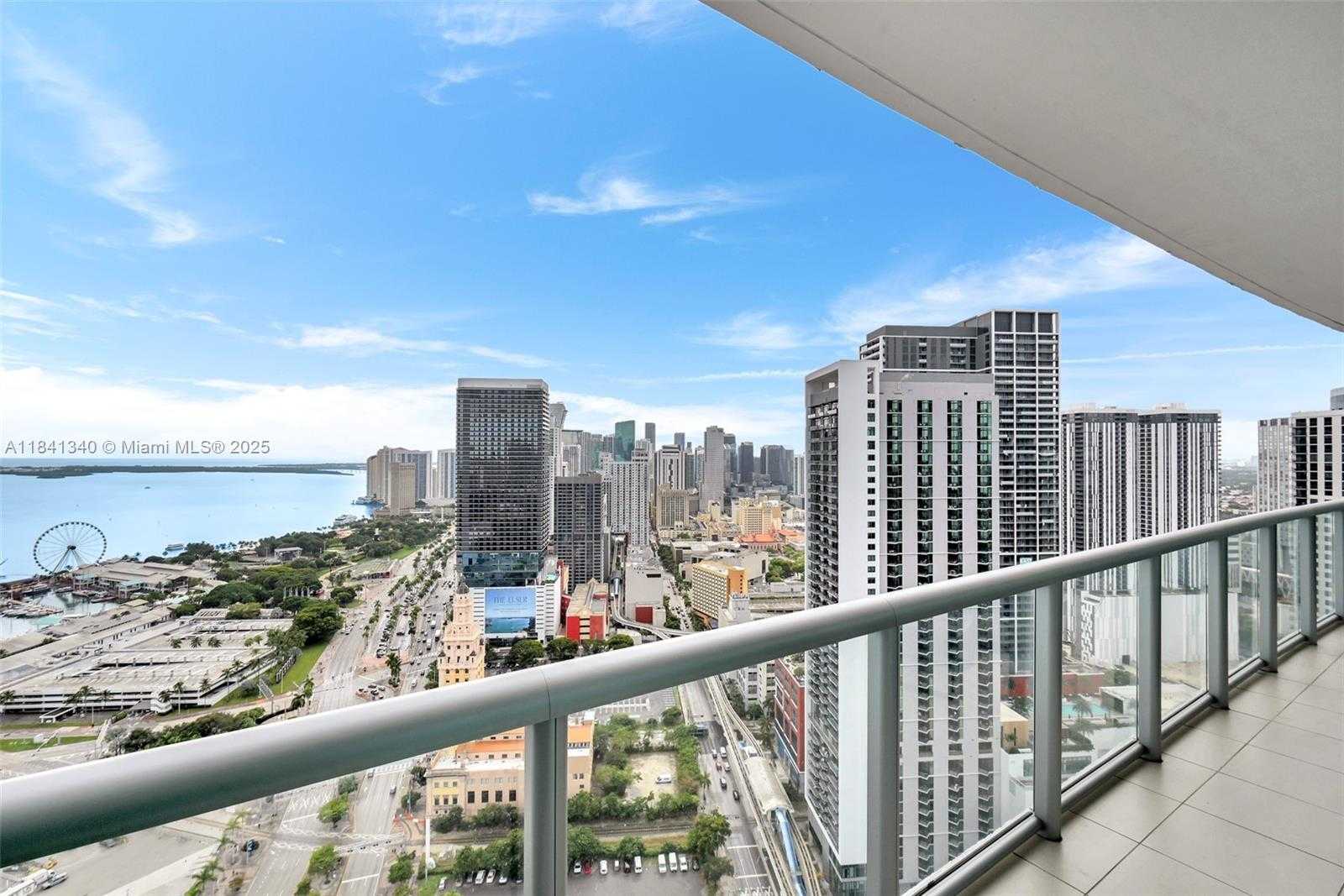 Small Image of 888 BISCAYNE BLVD #4102, Miami Number 16