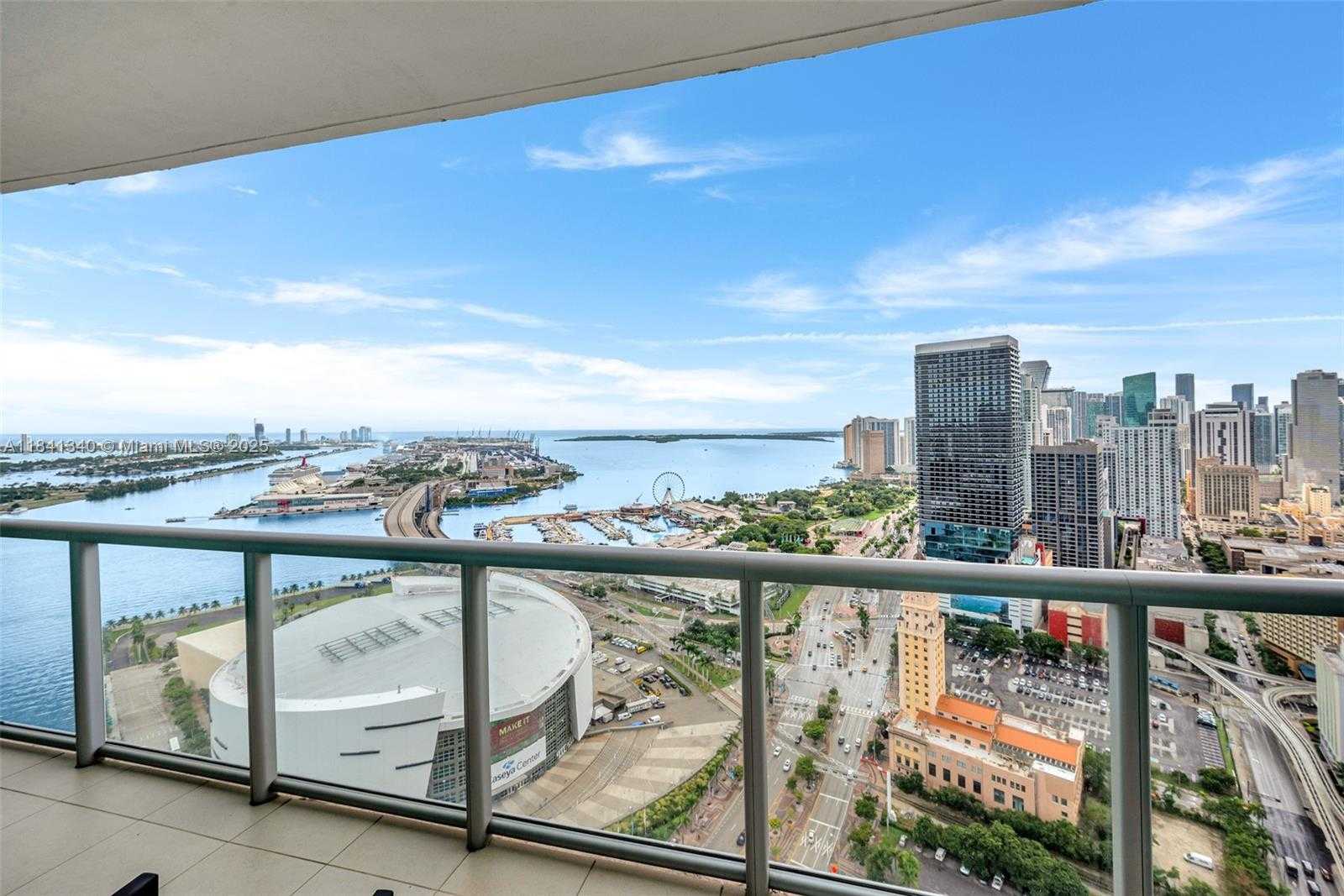 Small Image of 888 BISCAYNE BLVD #4102, Miami Number 17
