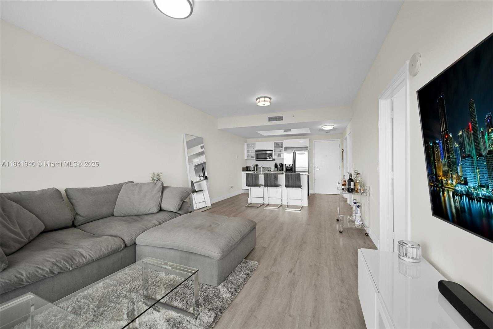Small Image of 888 BISCAYNE BLVD #4102, Miami Number 7
