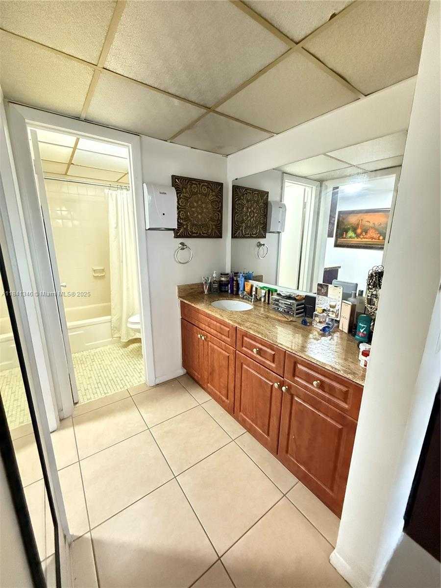 Small Image of 6990 NORTH WEST 186TH ST #4-215A, Hialeah Number 8