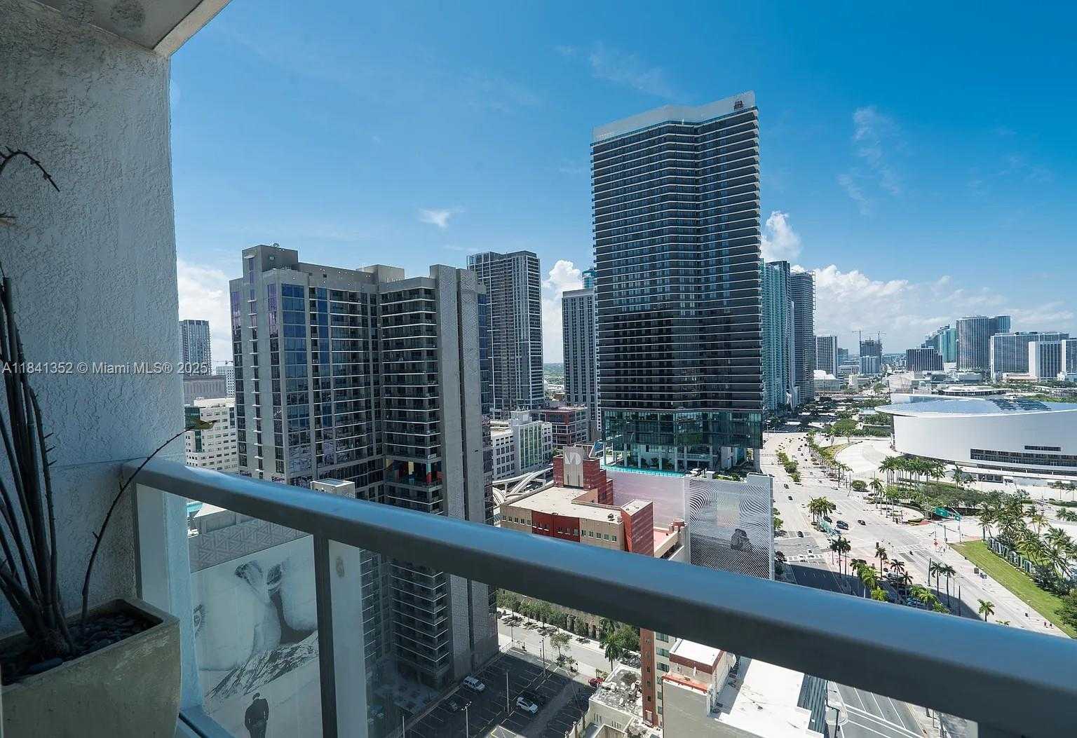 Small Image of 244 BISCAYNE BLVD #2602, Miami Number 18