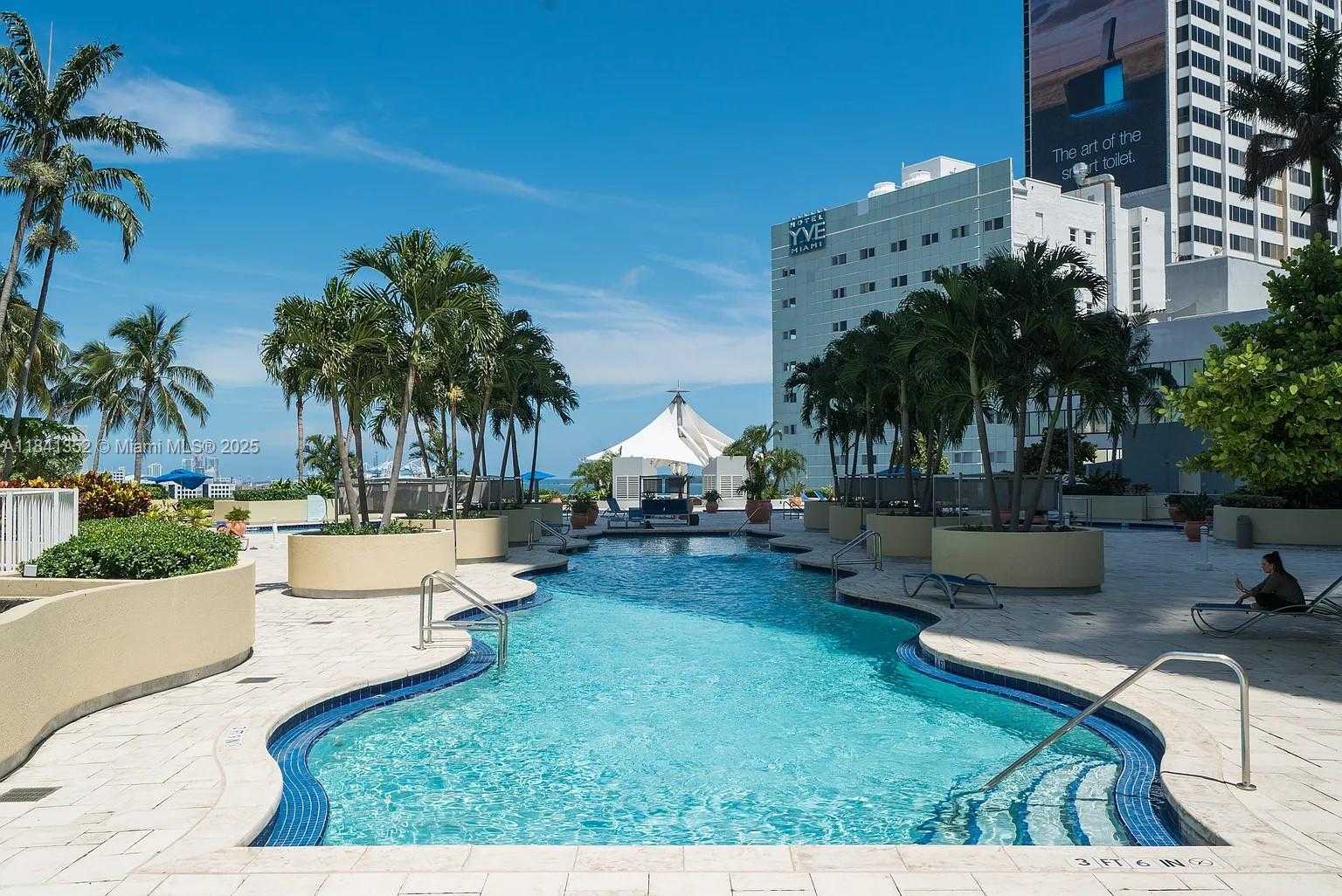 Small Image of 244 BISCAYNE BLVD #2602, Miami Number 19