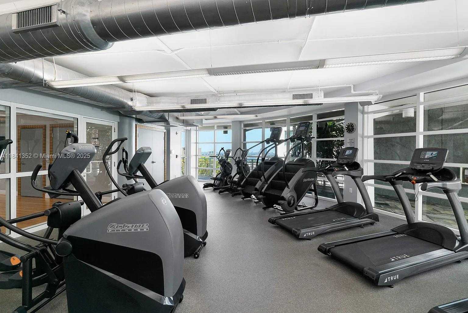 Small Image of 244 BISCAYNE BLVD #2602, Miami Number 20