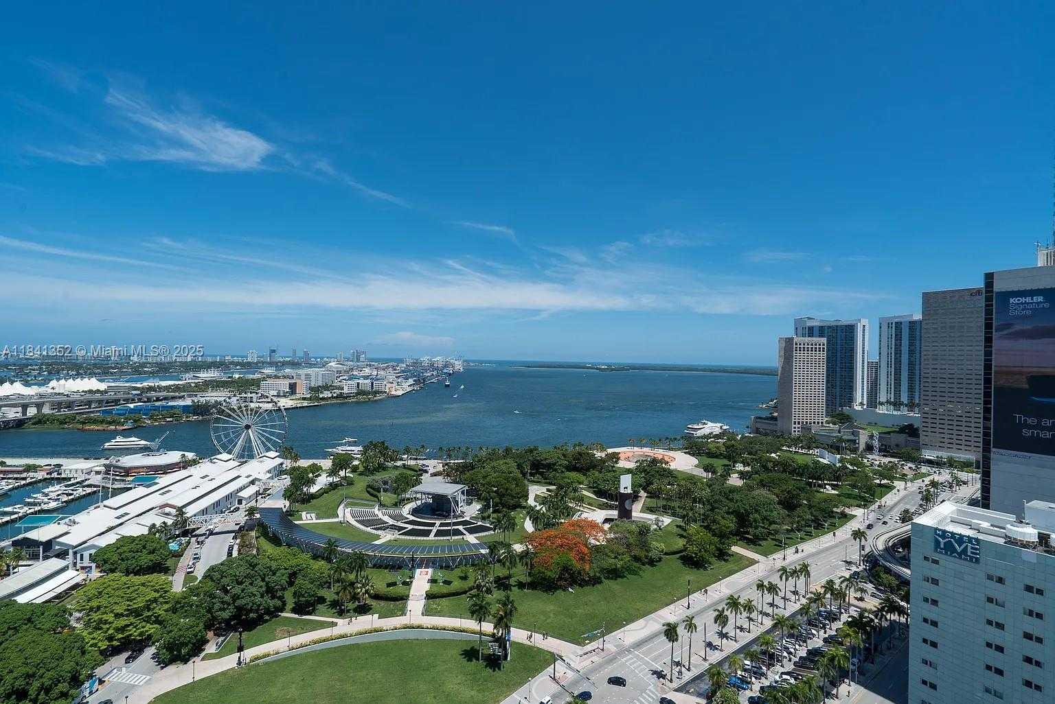 Small Image of 244 BISCAYNE BLVD #2602, Miami Number 32