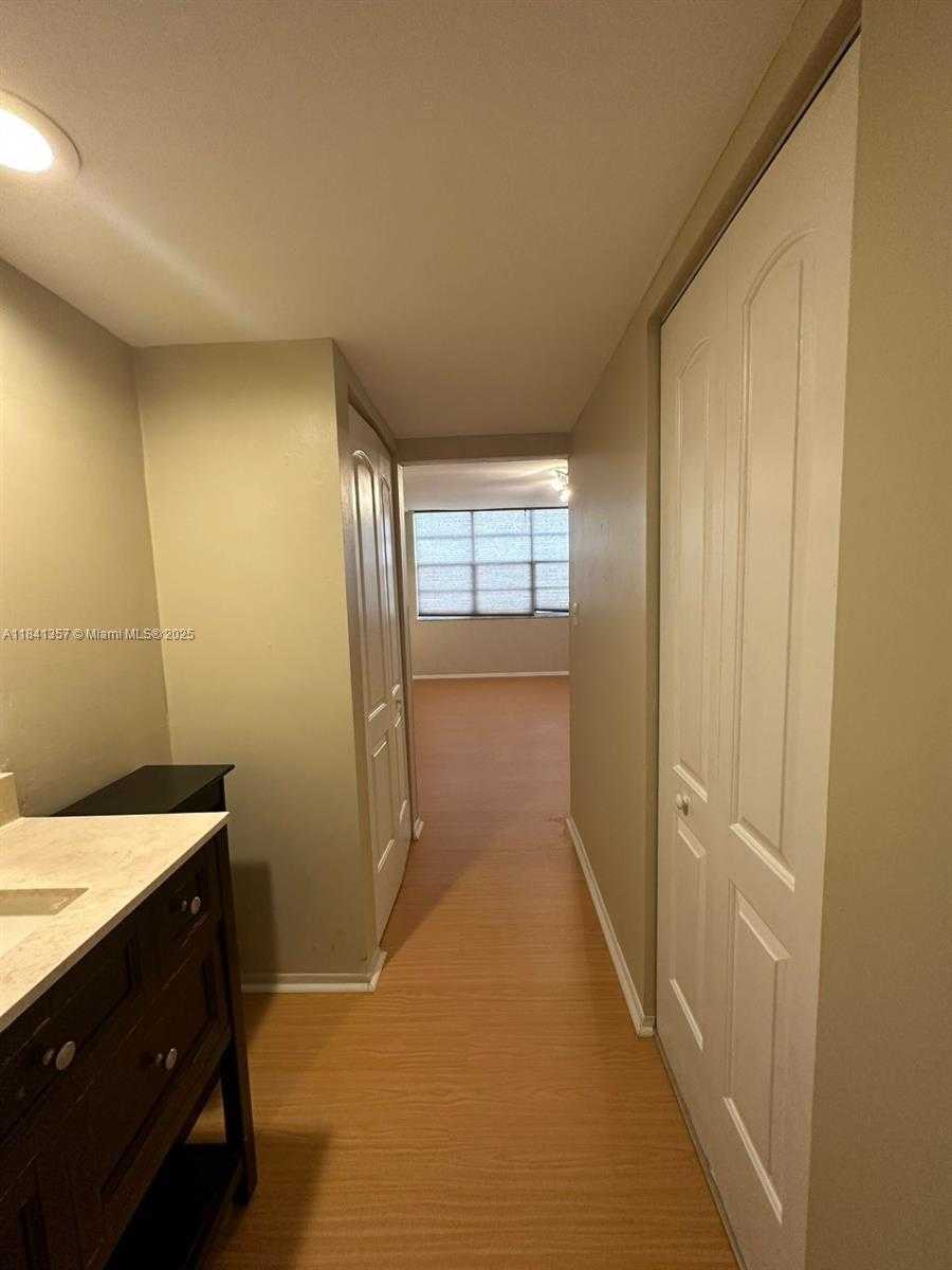 Small Image of 16710 NORTH EAST 9TH AVE #207, North Miami Beach Number 12