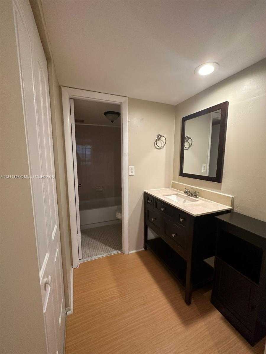 Small Image of 16710 NORTH EAST 9TH AVE #207, North Miami Beach Number 13
