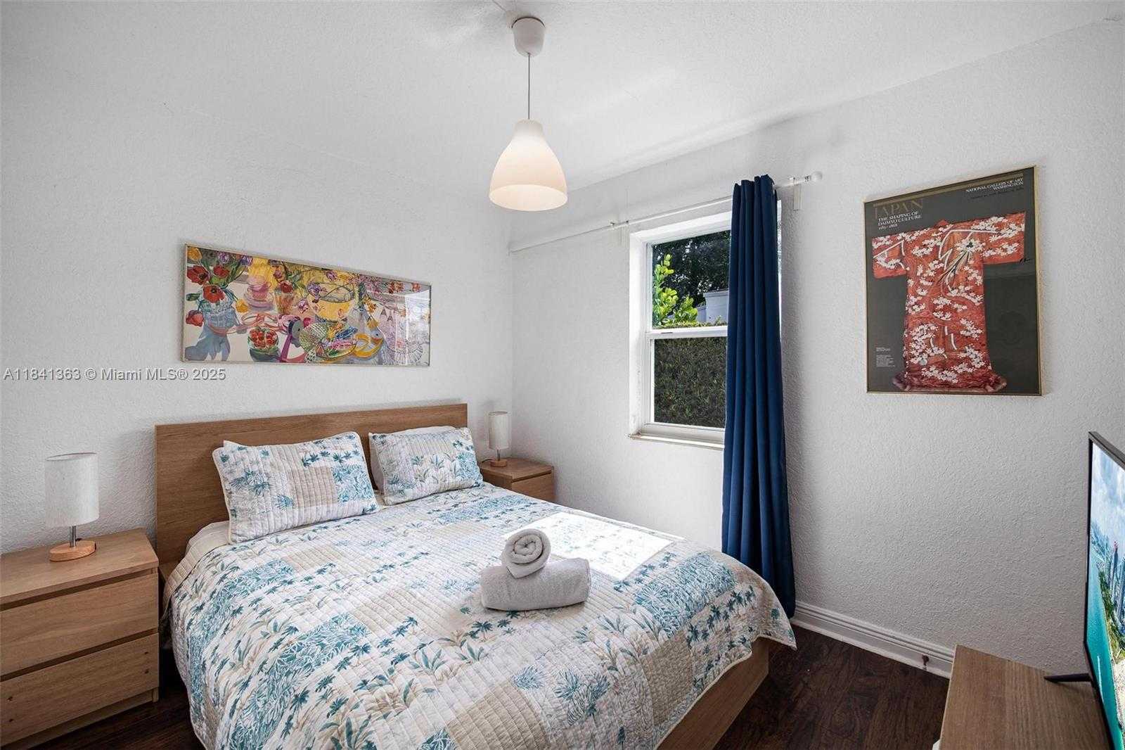 Small Image of 243 NORTH WEST 44TH ST, Miami Number 21