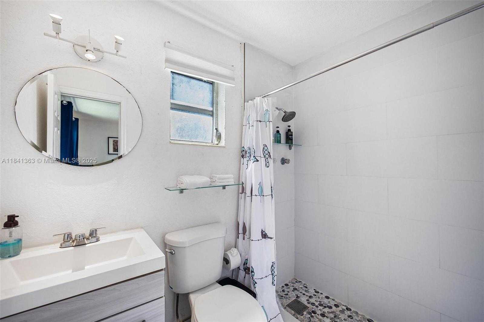 Small Image of 243 NORTH WEST 44TH ST, Miami Number 22