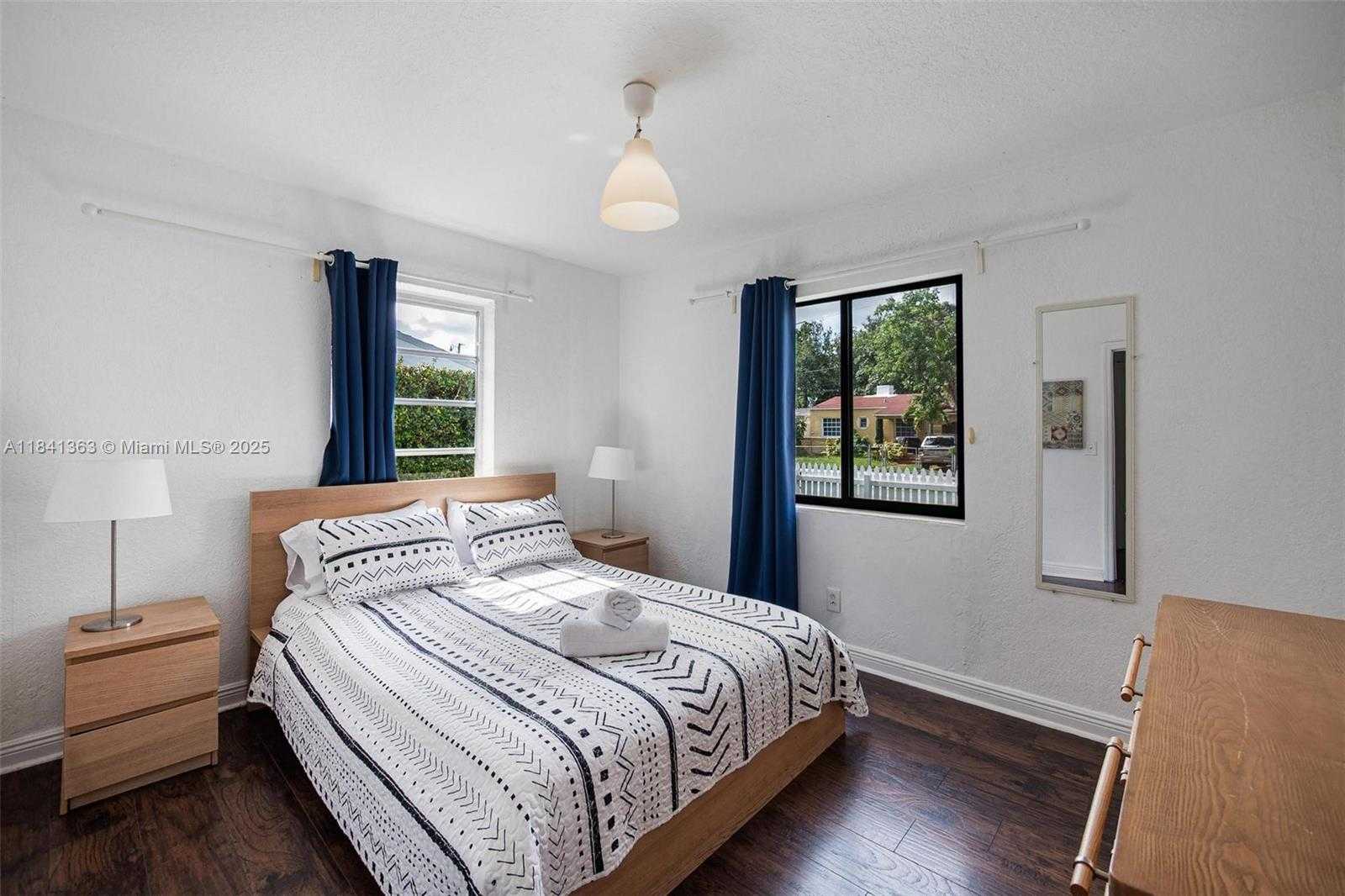 Small Image of 243 NORTH WEST 44TH ST, Miami Number 24