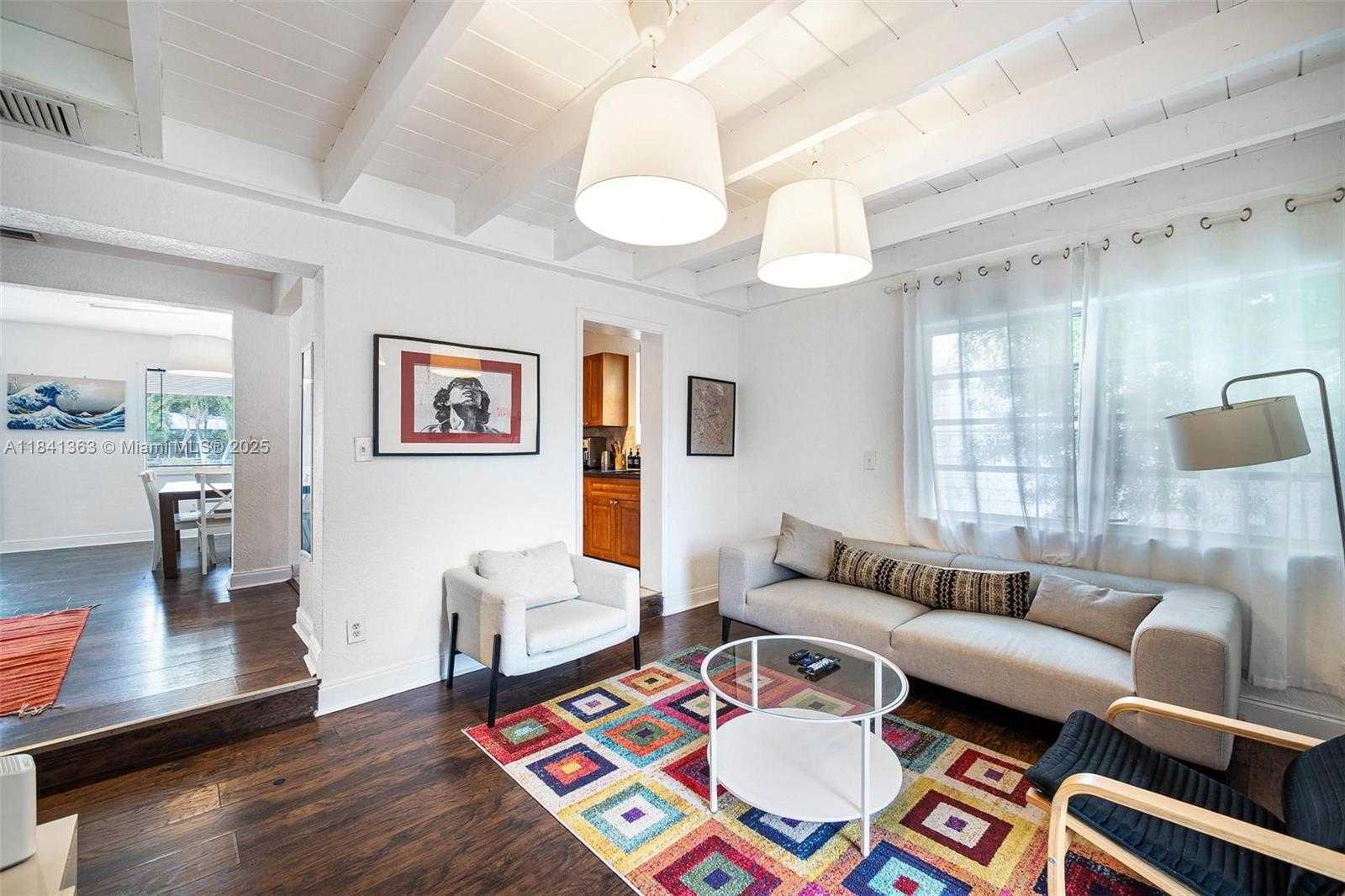 Small Image of 243 NORTH WEST 44TH ST, Miami Number 4
