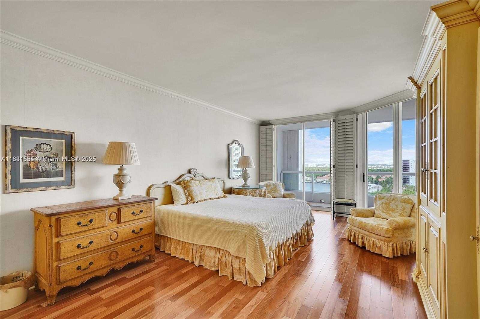 Small Image of 21150 POINT PL #1804, Aventura Number 19