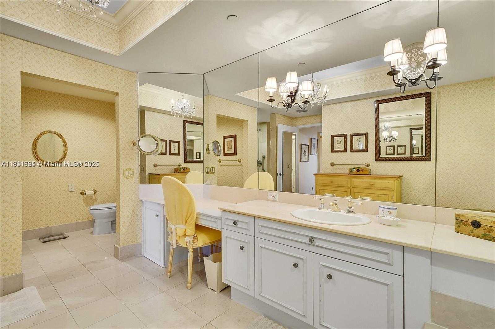 Small Image of 21150 POINT PL #1804, Aventura Number 20