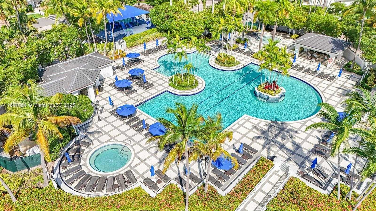 Small Image of 21150 POINT PL #1804, Aventura Number 26