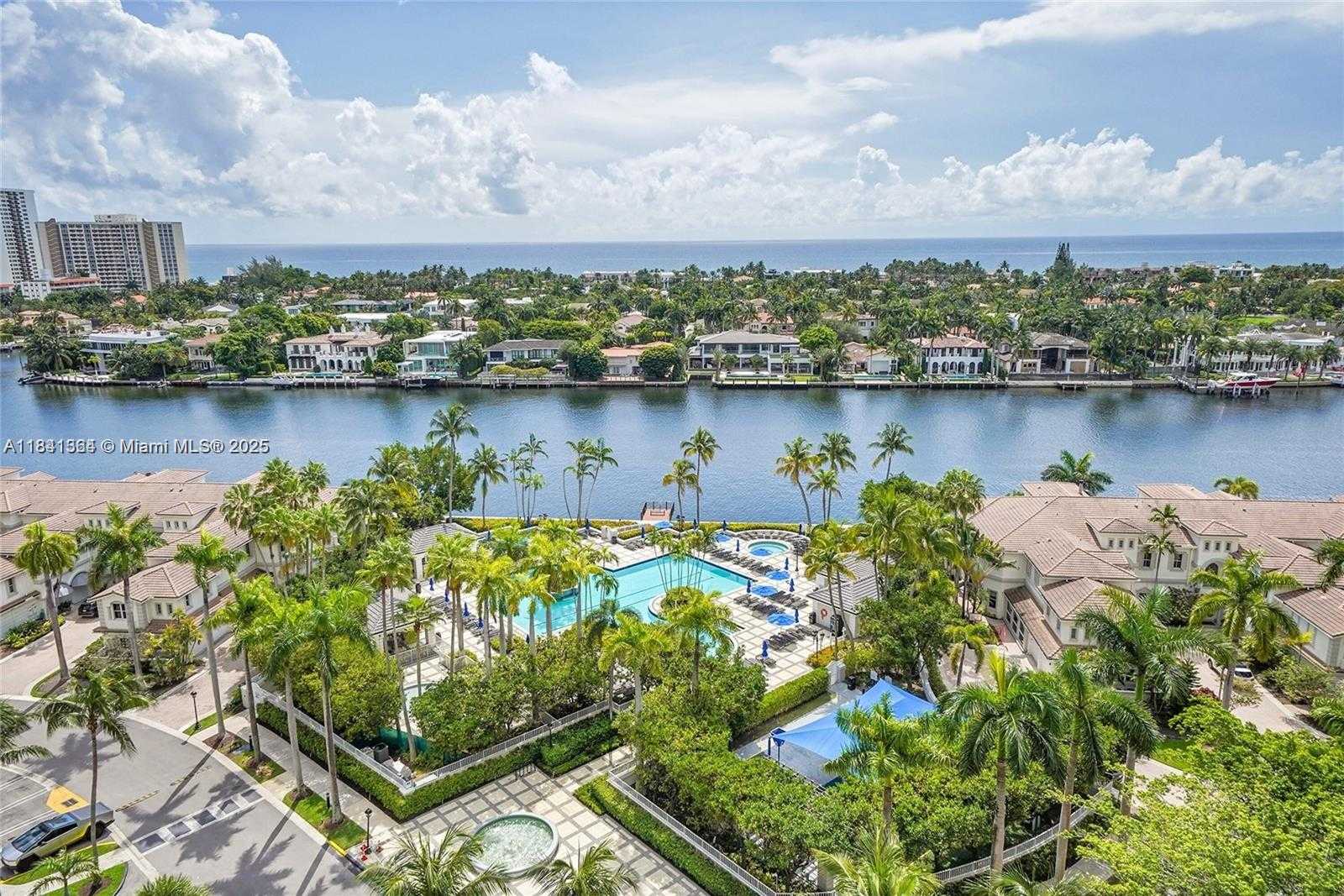 Small Image of 21150 POINT PL #1804, Aventura Number 3