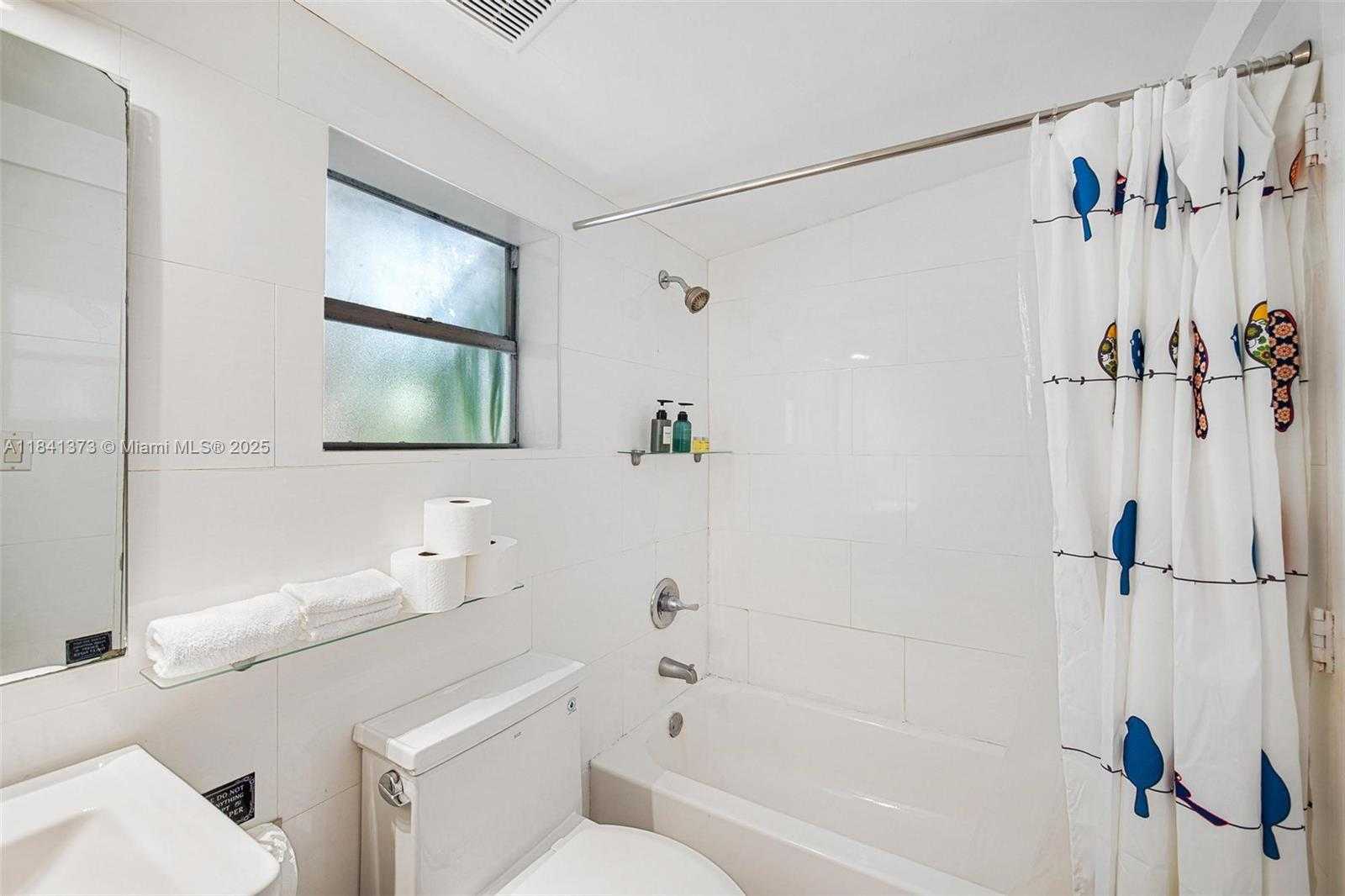 Small Image of 154 NORTH WEST 45TH ST, Miami Number 19