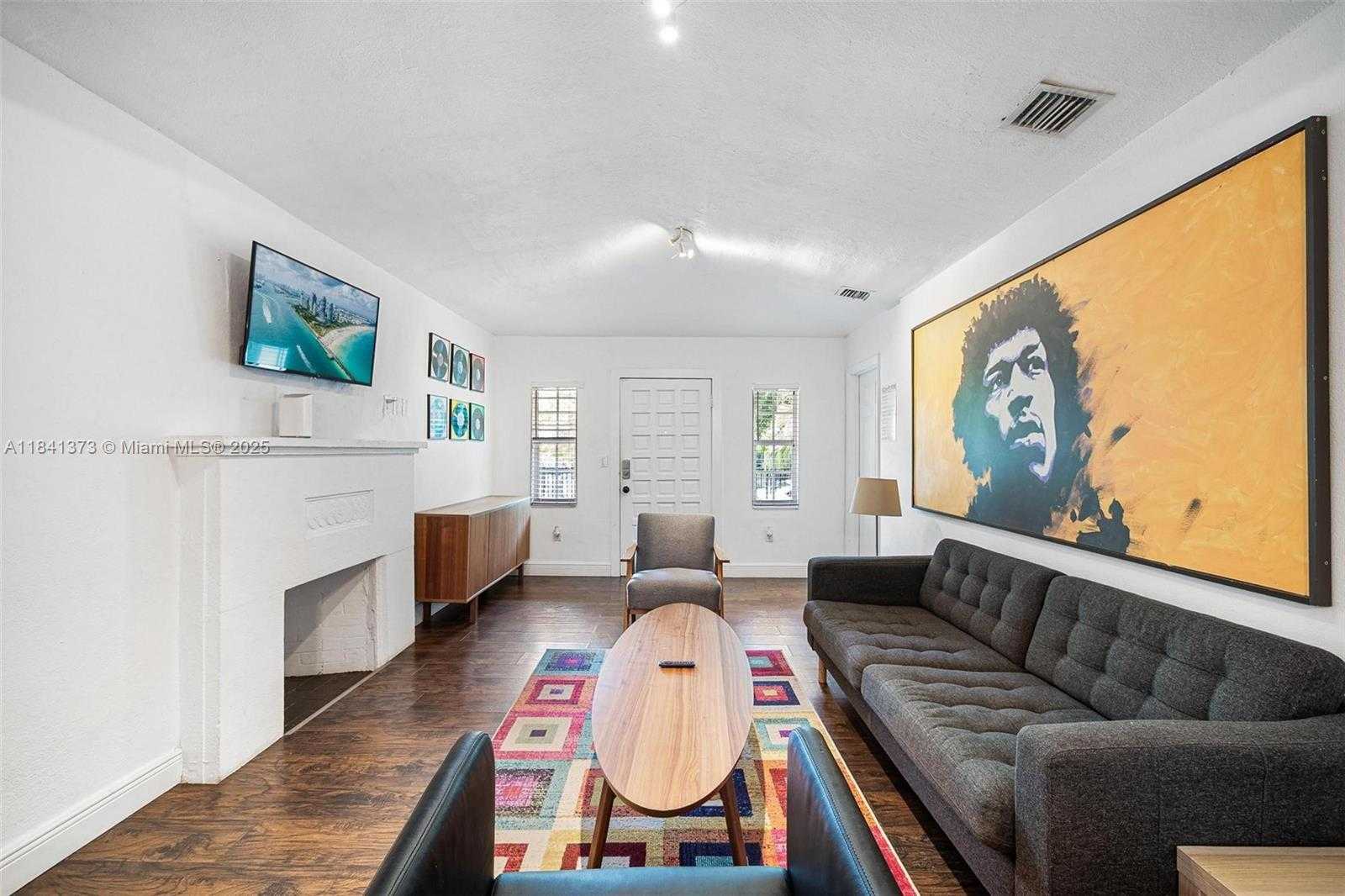 Small Image of 154 NORTH WEST 45TH ST, Miami Number 4