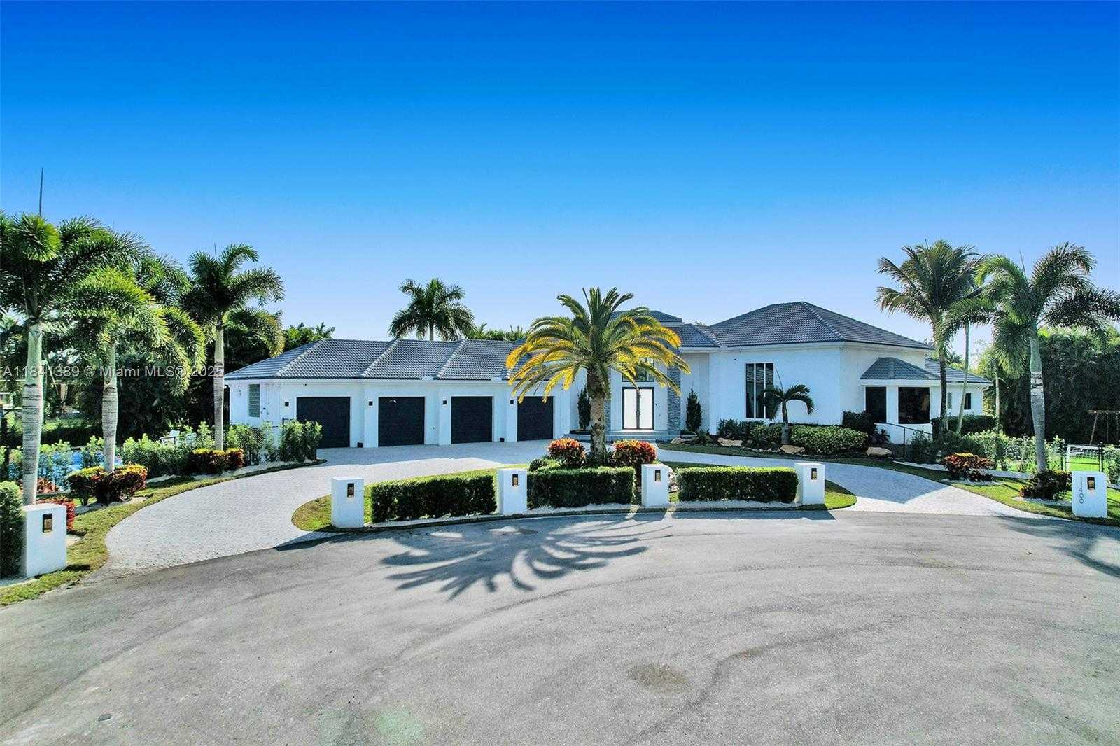 Small Image of 11400 NORTH WEST 7TH ST, Plantation Number 11