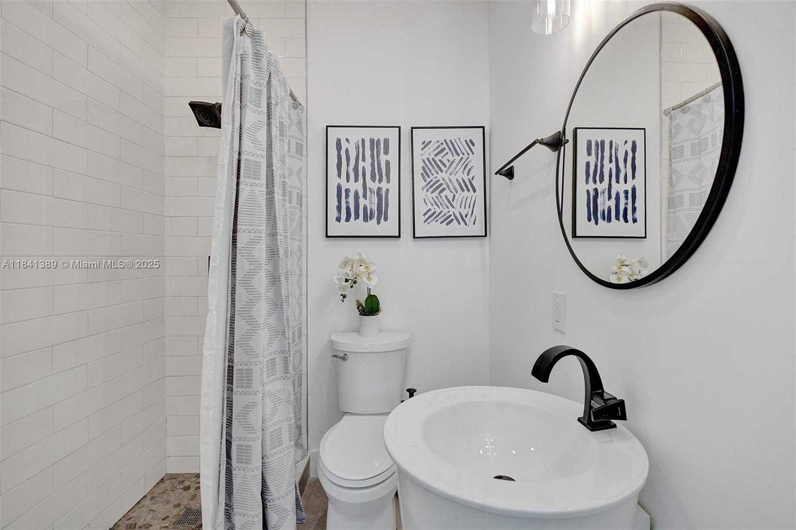 Small Image of 11400 NORTH WEST 7TH ST, Plantation Number 27