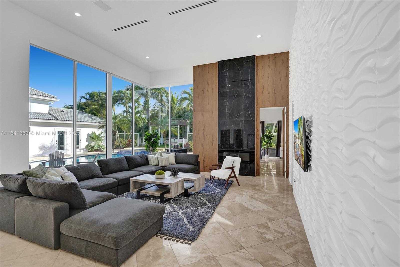 Small Image of 11400 NORTH WEST 7TH ST, Plantation Number 40