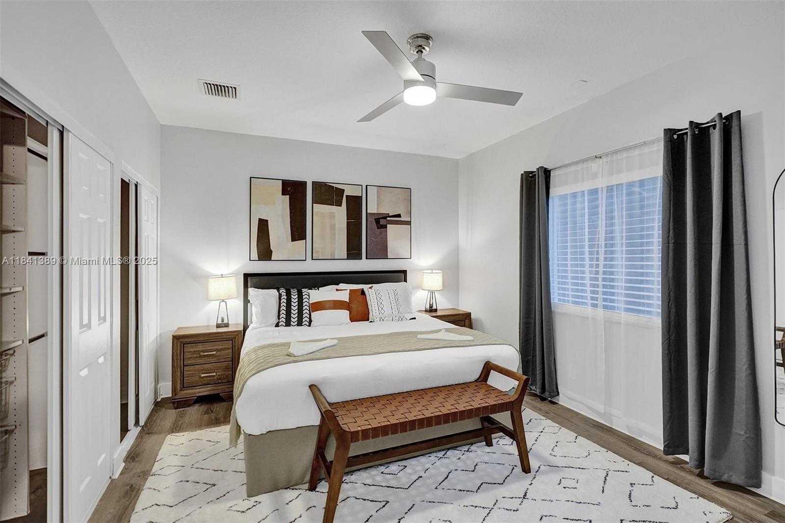 Small Image of 11400 NORTH WEST 7TH ST, Plantation Number 46