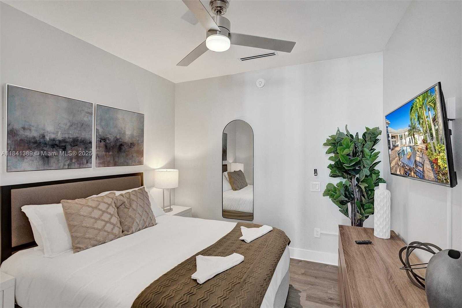 Small Image of 11400 NORTH WEST 7TH ST, Plantation Number 55