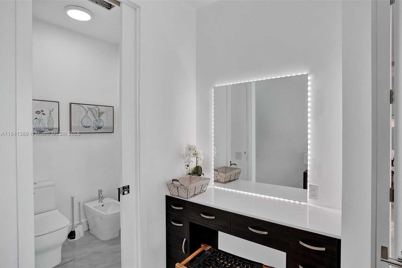 Small Image of 11400 NORTH WEST 7TH ST, Plantation Number 68