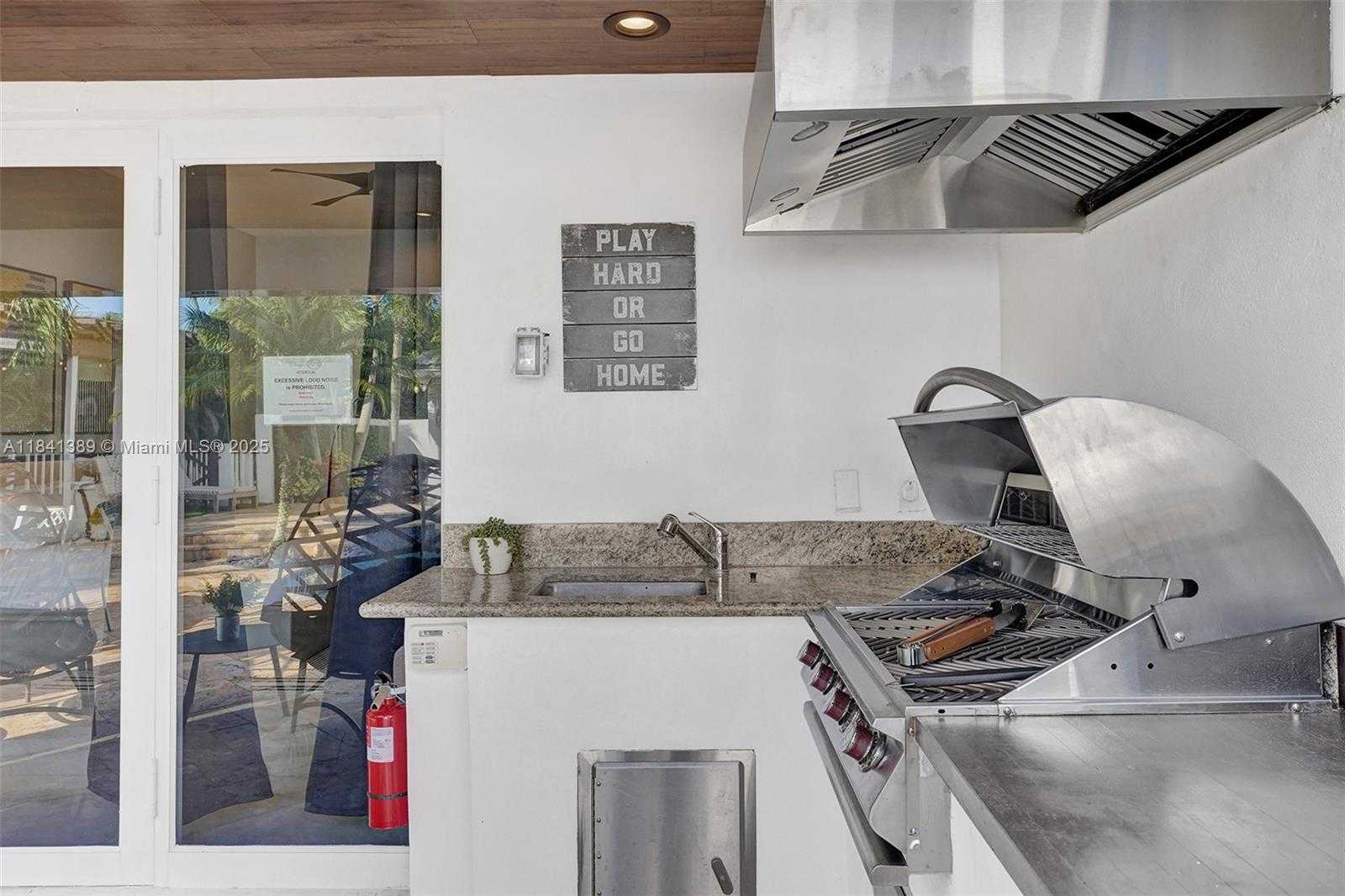 Small Image of 11400 NORTH WEST 7TH ST, Plantation Number 84