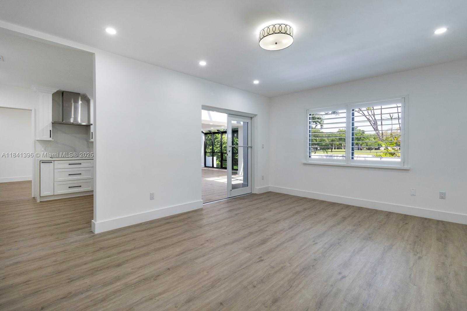 Small Image of 1251 CAMPO SANO AVE, Coral Gables Number 14