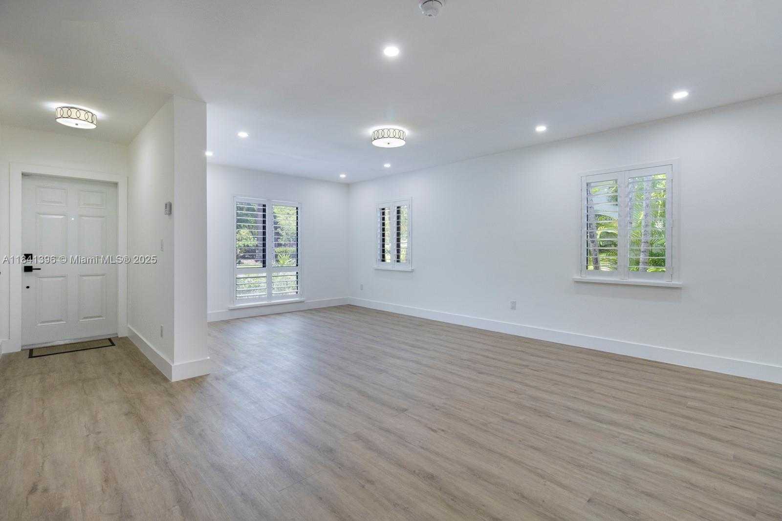 Small Image of 1251 CAMPO SANO AVE, Coral Gables Number 5