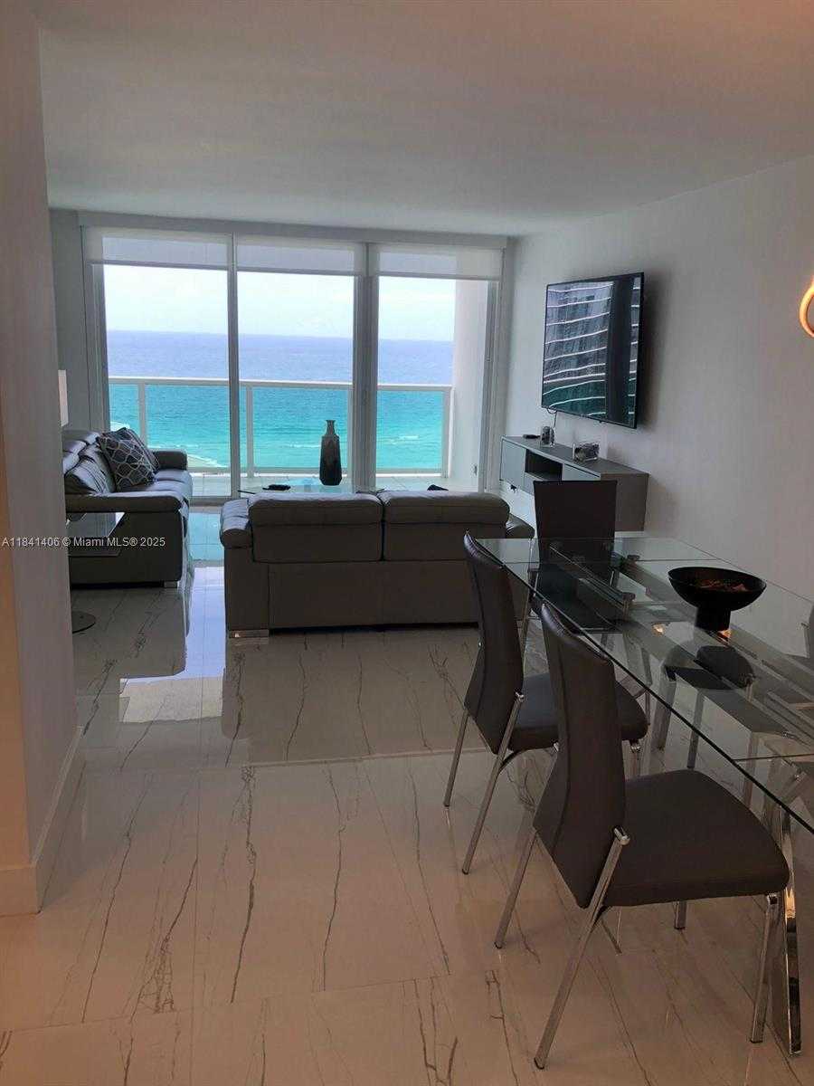Small Image of 100 BAYVIEW DR #1908, Sunny Isles Beach Number 7