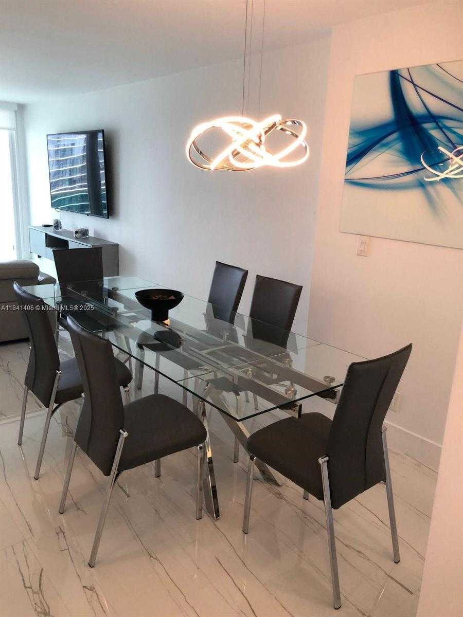 Small Image of 100 BAYVIEW DR #1908, Sunny Isles Beach Number 9