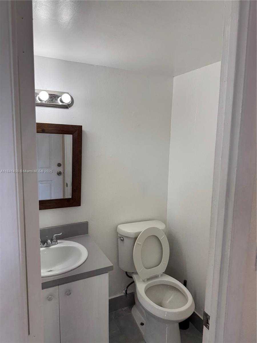 Small Image of 2903 NORTH MIAMI BEACH BLVD #206, North Miami Beach Number 8