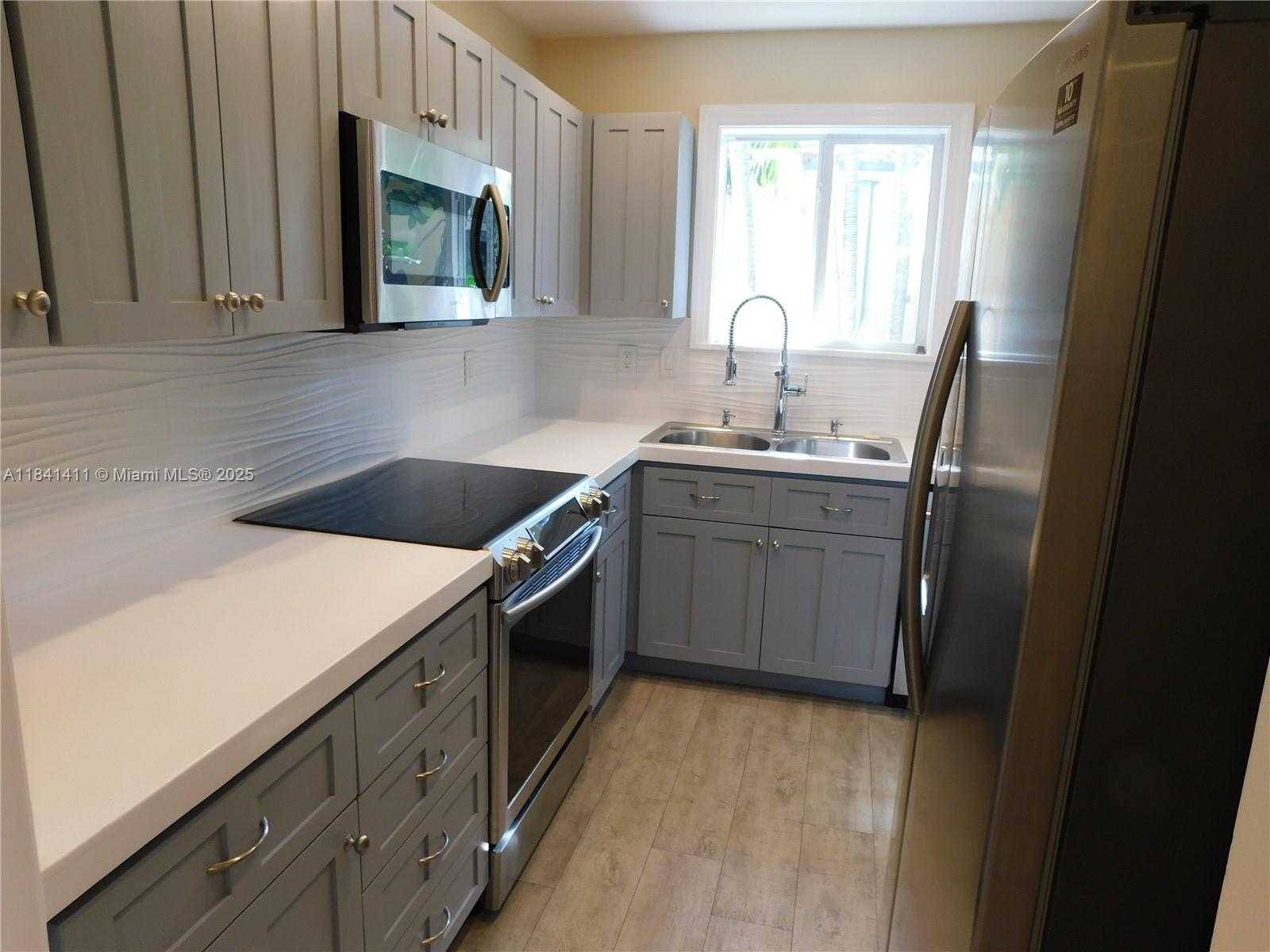 Small Image of 2375 SOUTH WEST 21ST TER, Miami Number 8