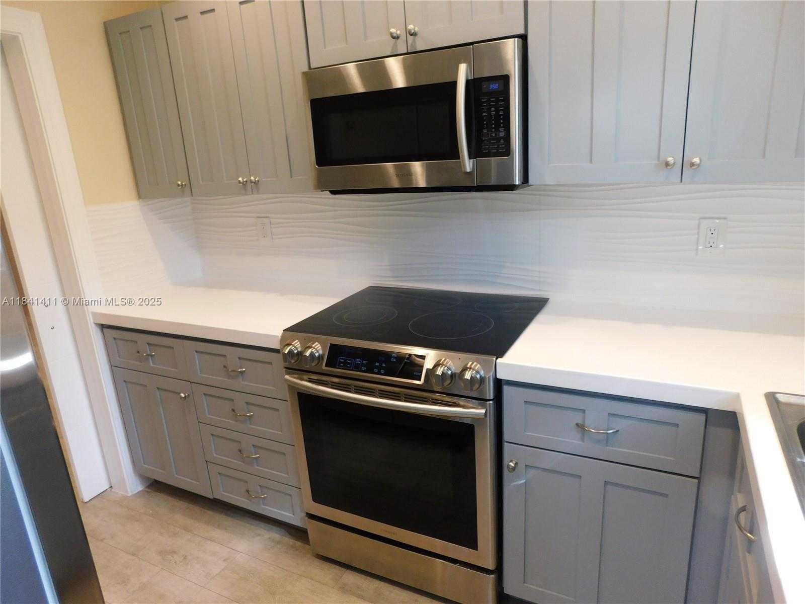 Small Image of 2375 SOUTH WEST 21ST TER, Miami Number 9