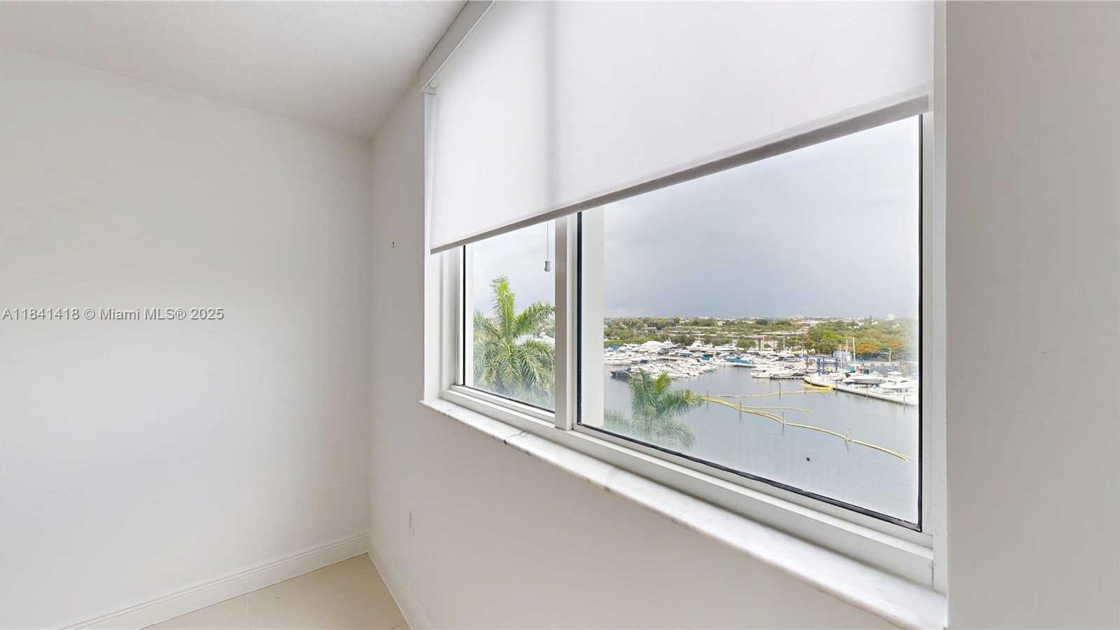Small Image of 1861 NORTH WEST S RIVER DR #905, Miami Number 13