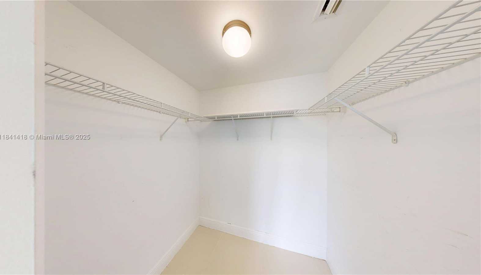Small Image of 1861 NORTH WEST S RIVER DR #905, Miami Number 16